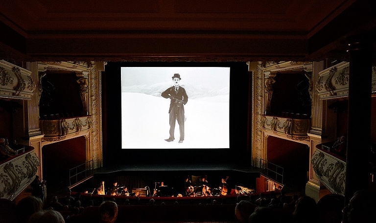 Screening of Chaplin's THE GOLD RUSH in the National Theatre © Jakob Waak/FILMLAND MV