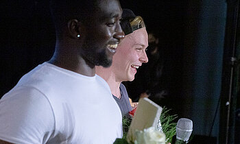 Farba Dieng und Julius Nitschkoff (r.), Foto: Jörn Manzke/FILMLAND MV
